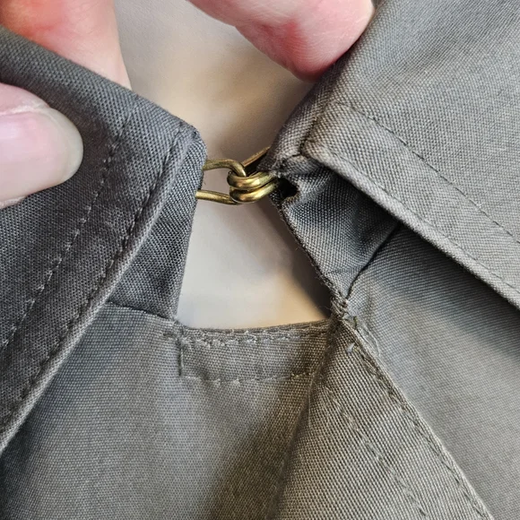 ❤️ VTG London Fog 40R Grey & Burgundy Trench Coat - Picture 4 of 15